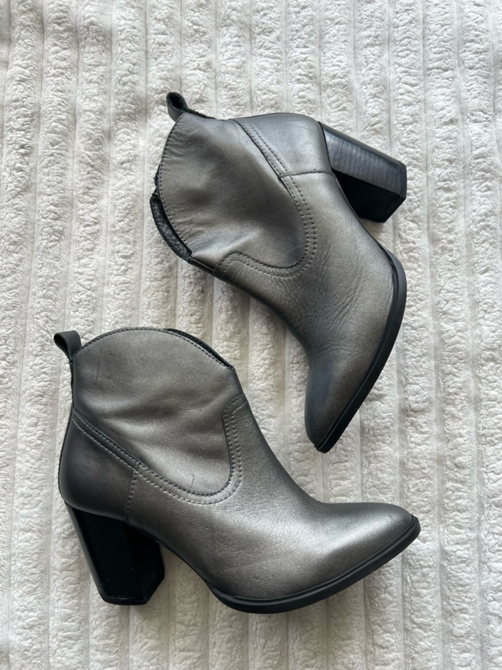 Pure Navy Hulu Gunmetal Leather Booties Size 10 Made in Spain - Metallic Silver
